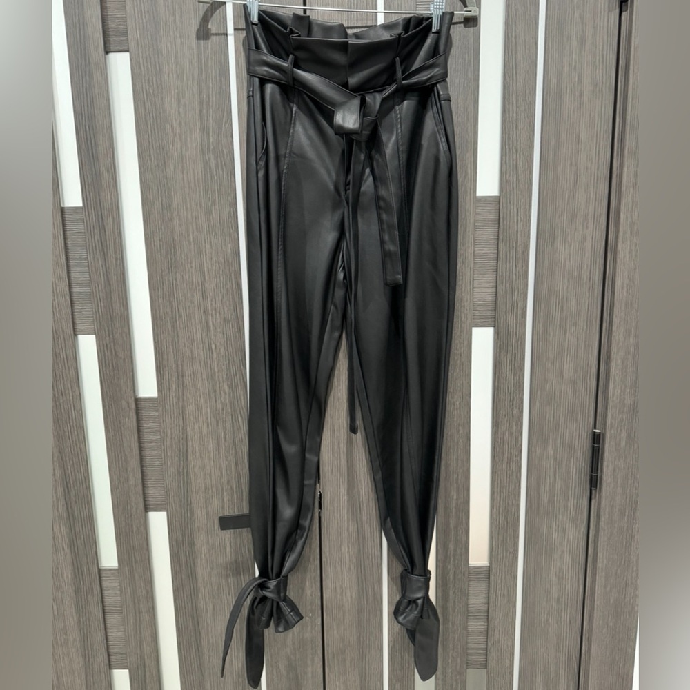 Pants - Picture 2 of 3